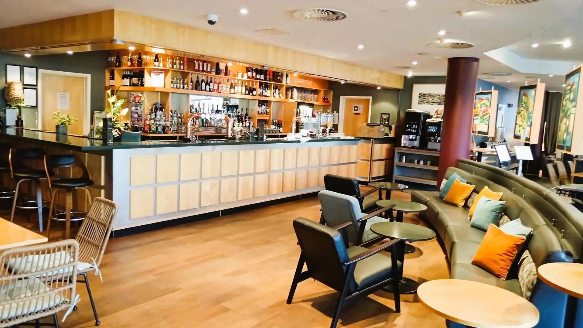 Future Inn Cardiff Bay Hotel