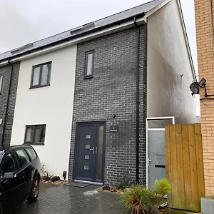 Holiday home Pass The Keys New Stylish & Elegant 2 Bed In The City!, Cardiff