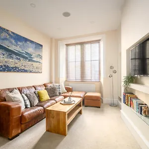 Stylish & 2br Stockbridge Gem Édimbourg